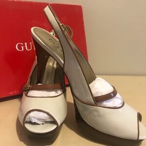 Woman’s Guess platform maryjane buckle sling back style bone color NiB Sz9